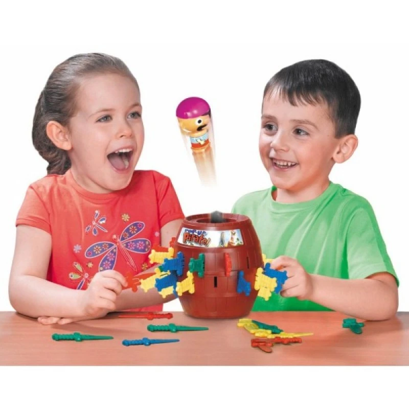 TOMY Games Изскачащия пират T7028